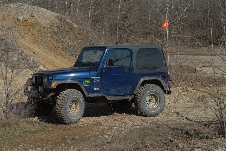 4inch lift kit with 35' tires - JeepForum.com